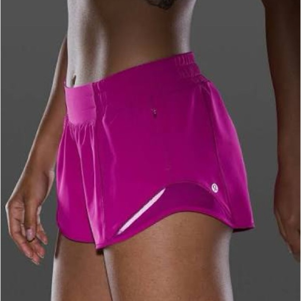 Lululemon Hotty Hot Ripened Raspberry LR 2.5” Shorts Size 6